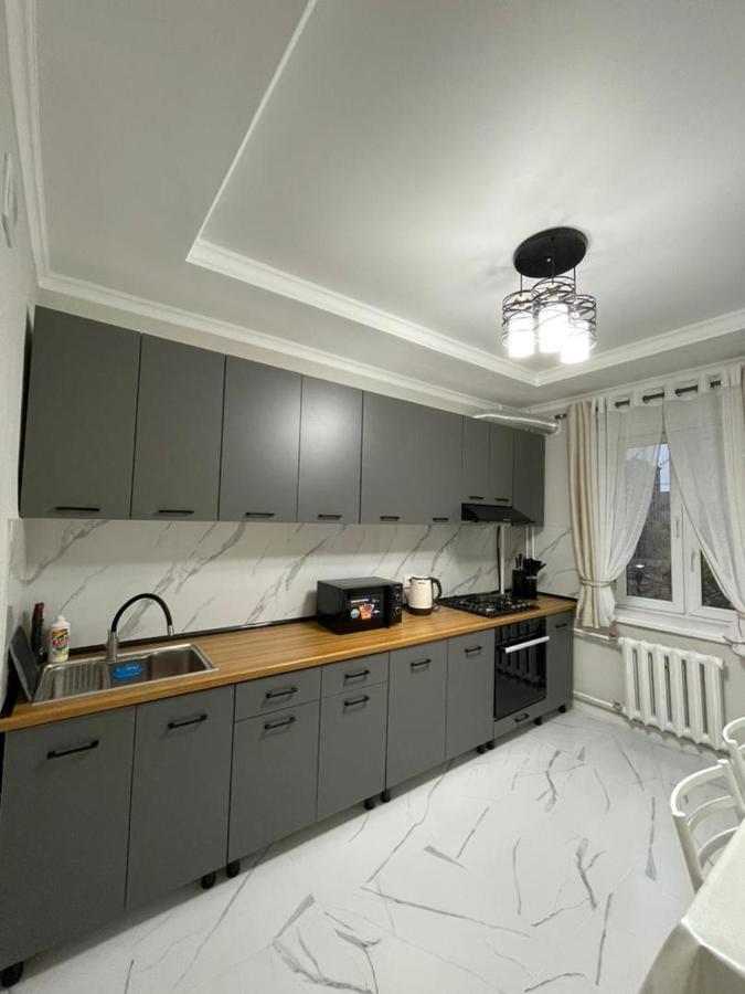 Apartment In Street Toktogula 77 Bichkek Extérieur photo